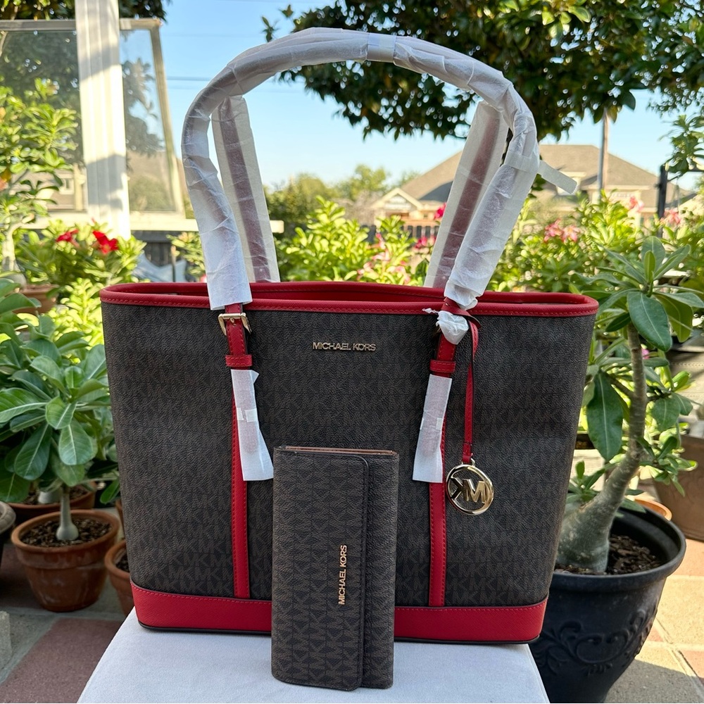 Michael Kors Purse And Wallet